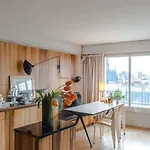 Hostnfly Apartments - Beautiful Apartment Near Famous Canal Saint-Martin